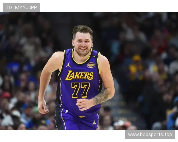 东契奇单月场均三十分科比后首人成就六十四三分刷新湖人队史纪录